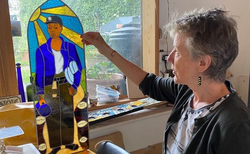  Artist creates stained-glass window of black miner